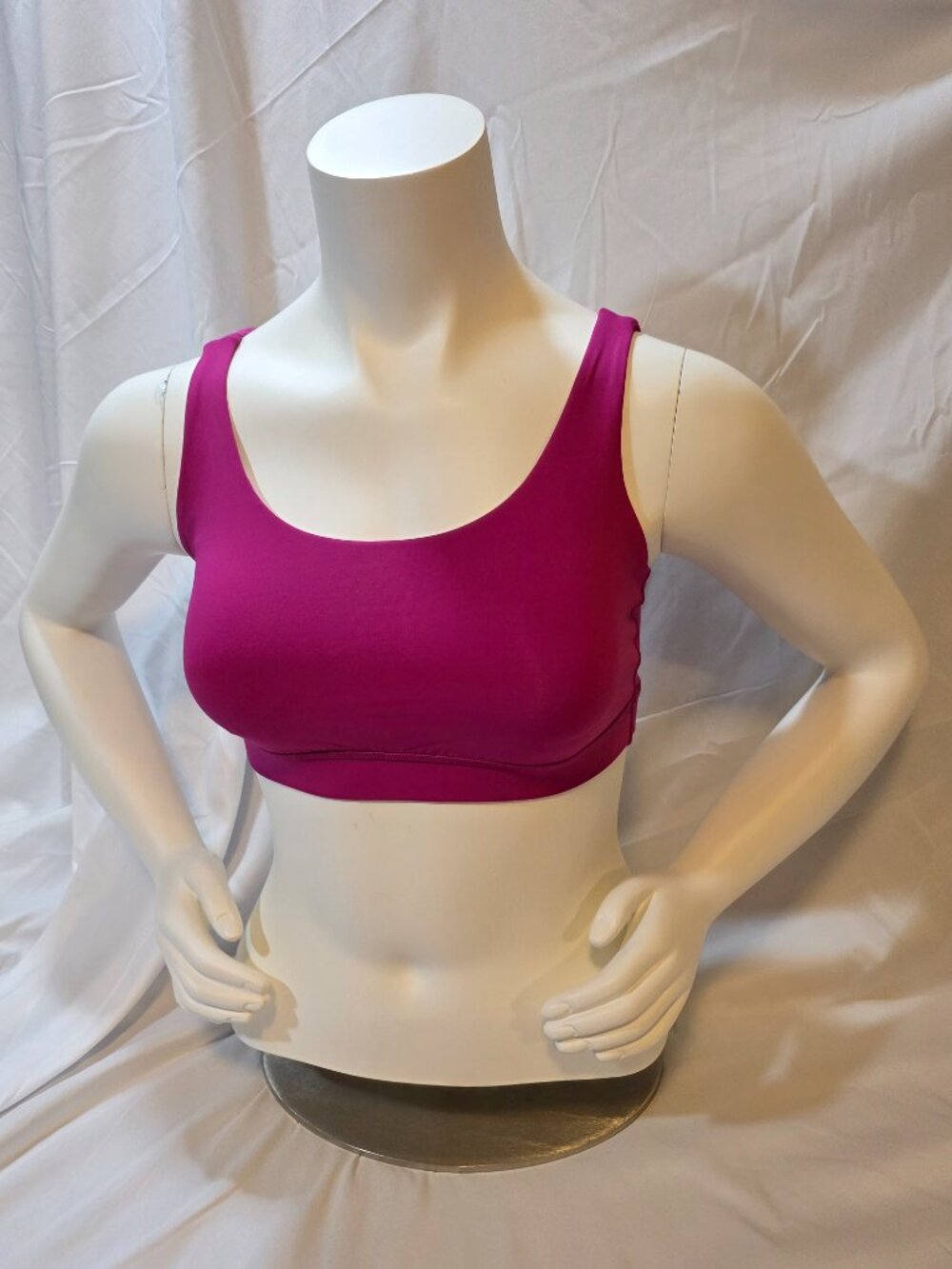 NWOT Lululemon Energy Bra Medium Support B–D Cups - Ripened Raspberry Size 8 - Picture 3 of 8
